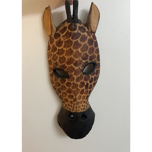 VINTAGE HAND CARVED WOOD GIRAFFE HEAD TRIBAL MASK WALL ART Approximately 15” - Picture 11 of 16